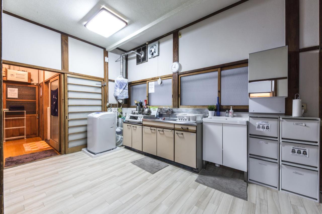 Samurai House - Large Family House, West Shinjuku Токіо Екстер'єр фото