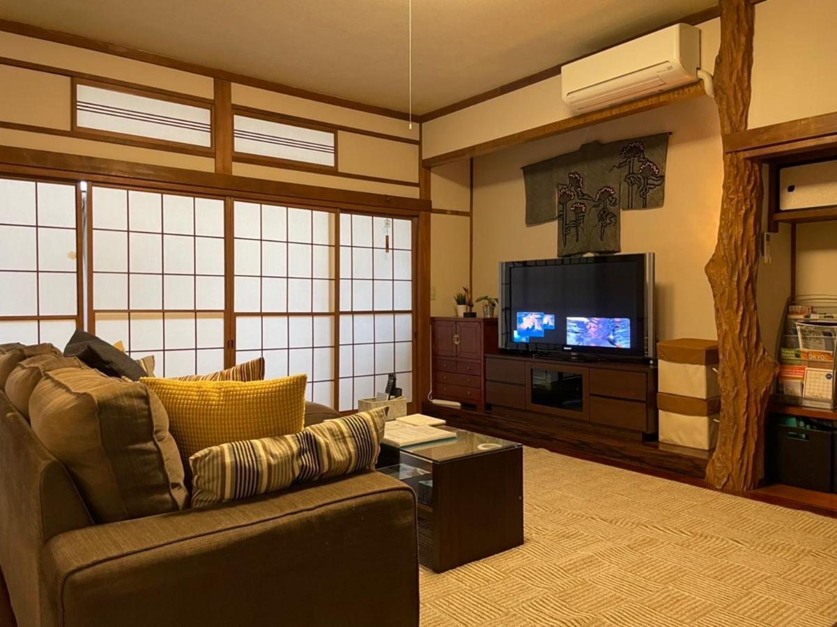 Samurai House - Large Family House, West Shinjuku Токіо Екстер'єр фото